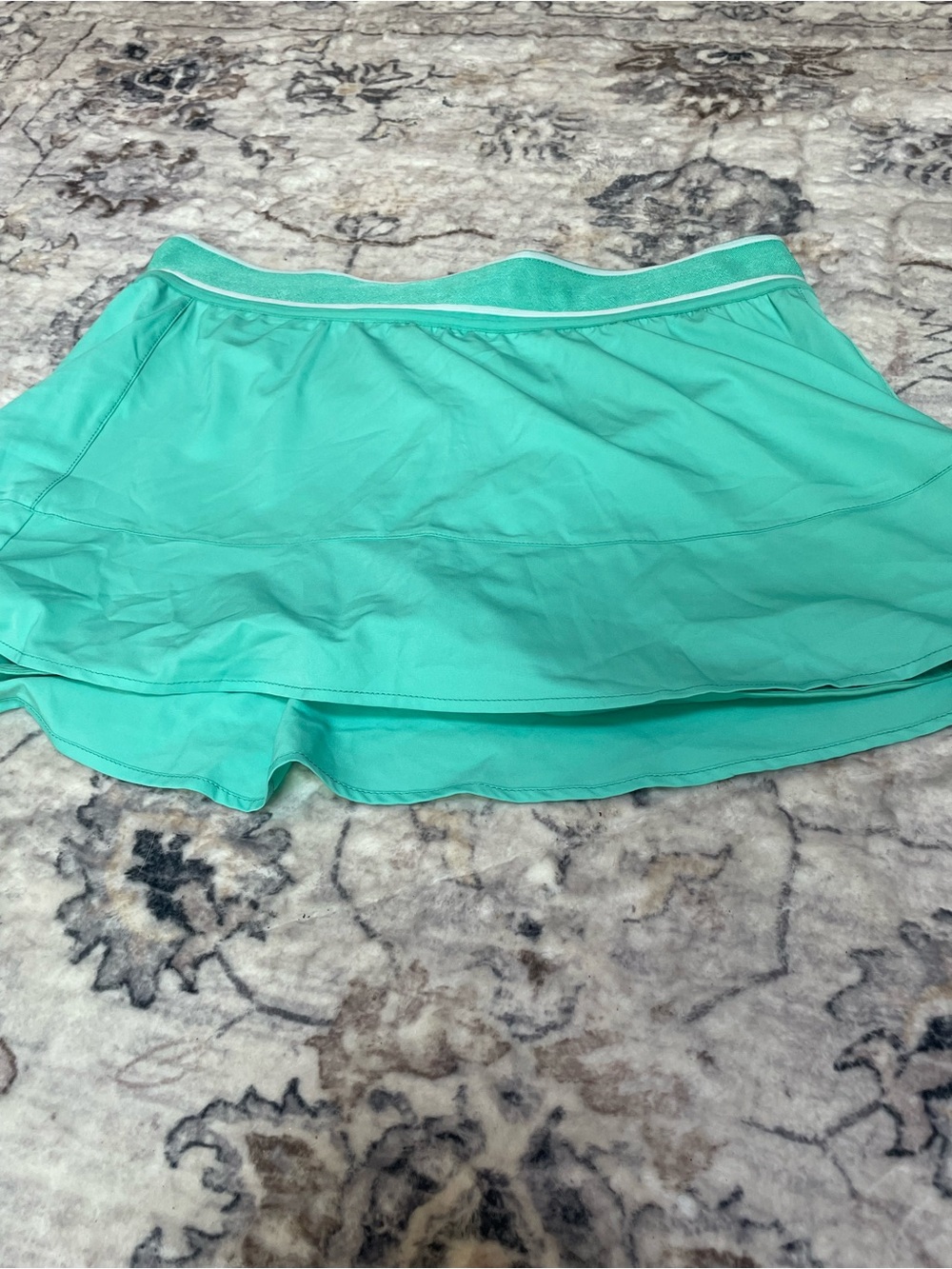 Tasc Performance Women’s green athletic skirt